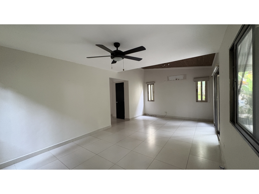 En Venta Hermosa Casa Unifamiliar, Woodlands Panamá Pacifico - 3