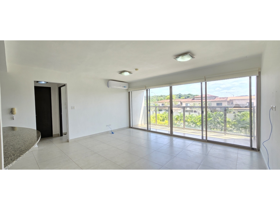 VENTA de Apartamento 2Hab + LB PH Midrise / Woodlands Panamá Pacífico