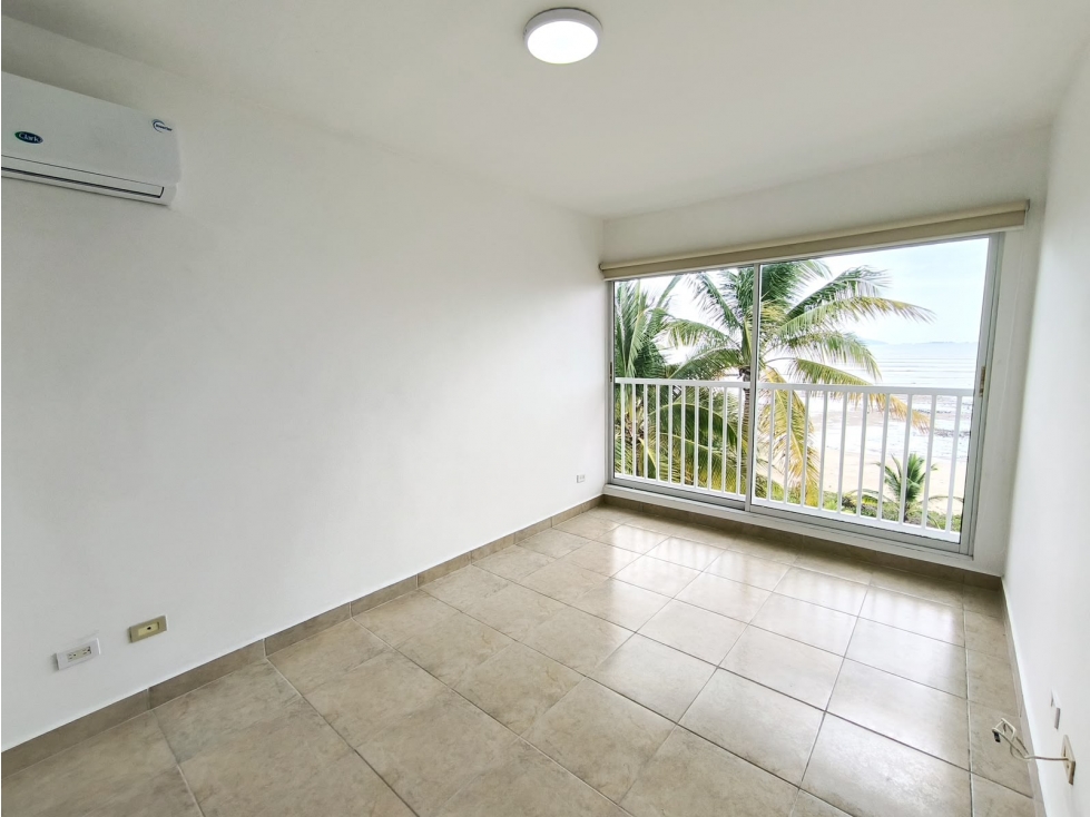Vendo apartamento en la playa, 3 Recamaras, PH Playa Dorada, Vacamonte