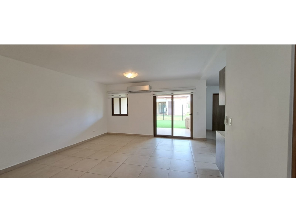 Casa en ESQUINA!! en Woodlands de 3 recámaras - Panamá Pacifico — foto 2