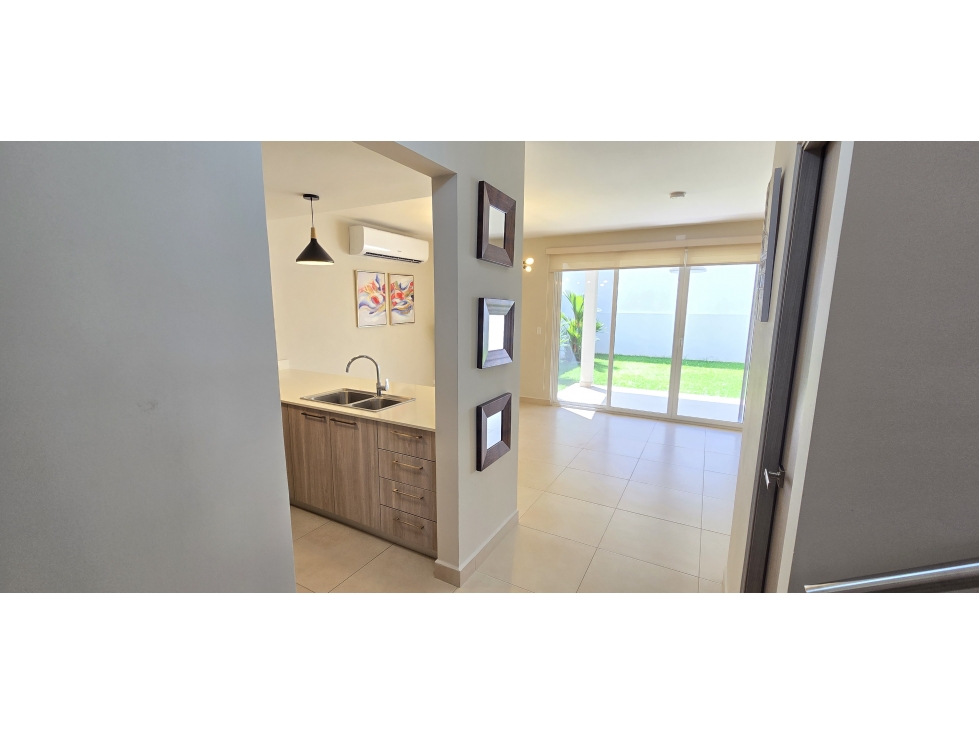Casa en venta línea blanca en P.H Bosques del Pacífico — foto 2