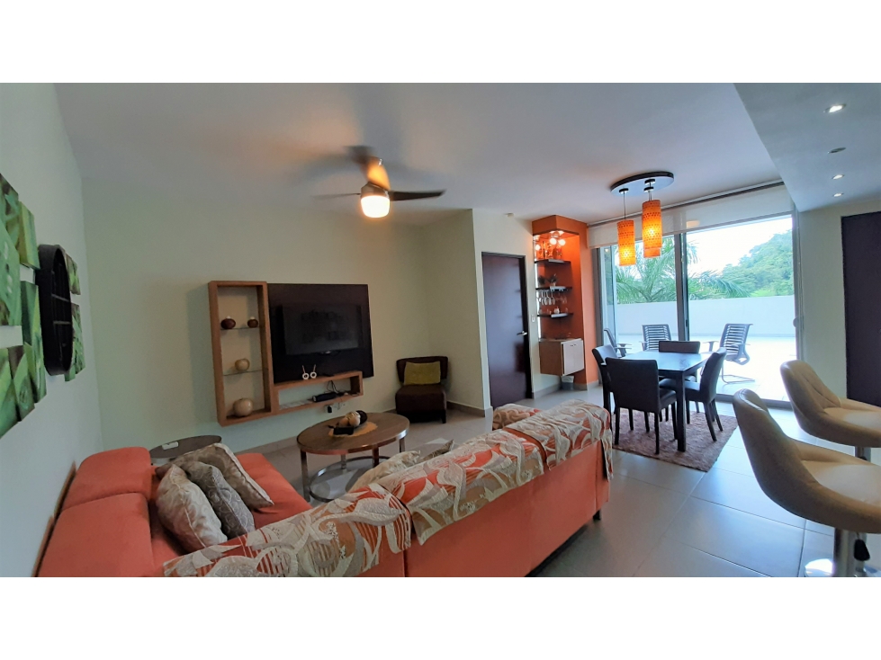 Vendo Apartamento con Terraza PH Mosaic, Panamá Pacífico