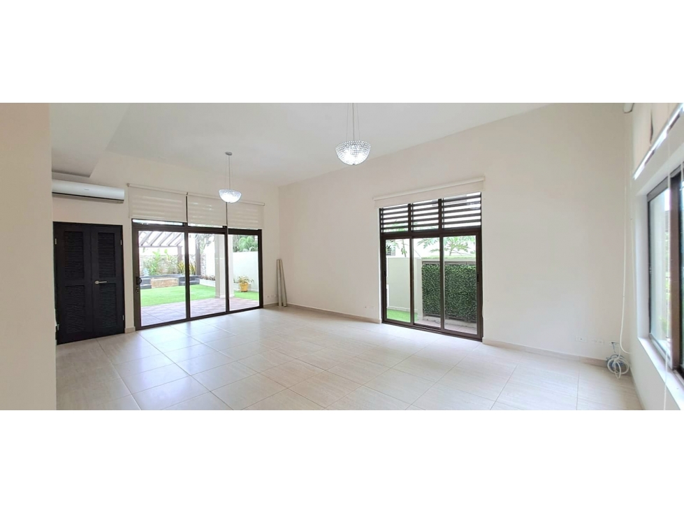 Venta de Casa Dúplex con Jacuzzi en PH Nativa, Panamá Pacifico — foto 2