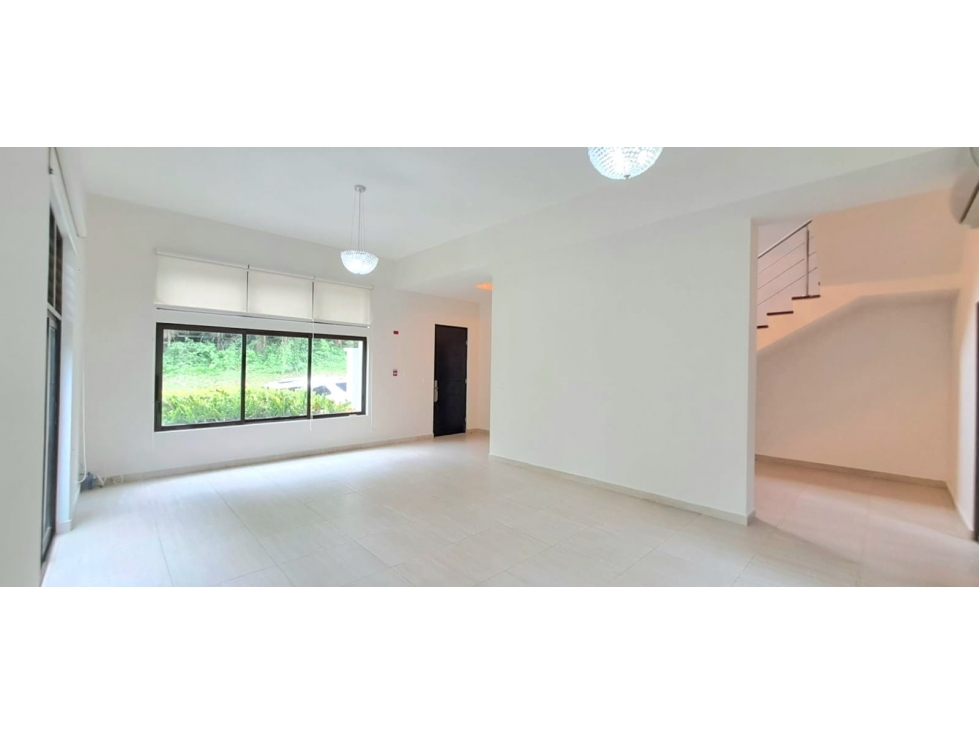 Venta de Casa Dúplex con Jacuzzi en PH Nativa, Panamá Pacifico — foto 4