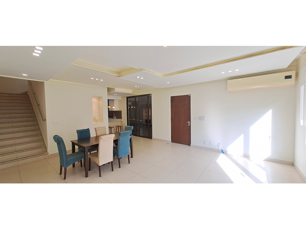 Venta Bella Casa Remodelada en River Valley, Panamá Pacífico — foto 2