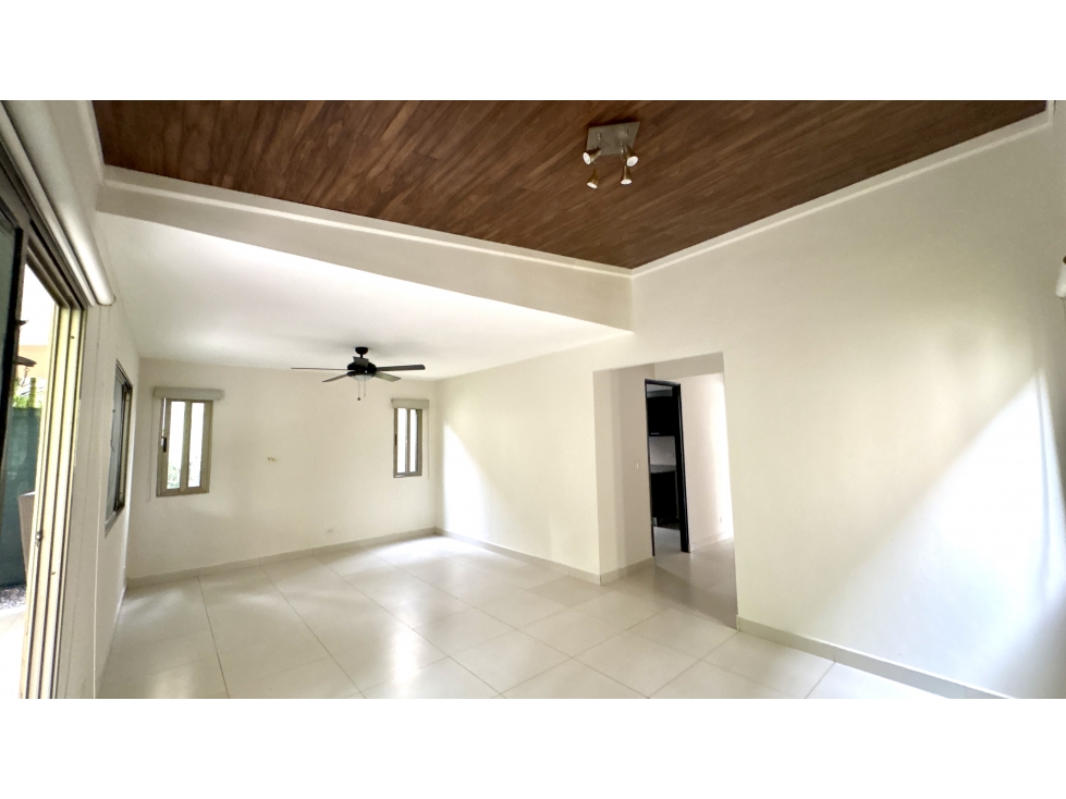 En Venta Hermosa Casa Unifamiliar, Woodlands Panamá Pacifico - 1