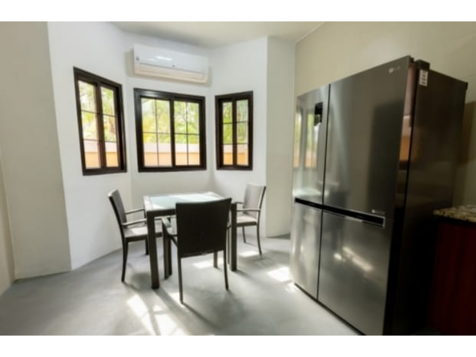 Venta de Casa de 2 Niveles en Residencial el Doral, Costa Sur — foto 4