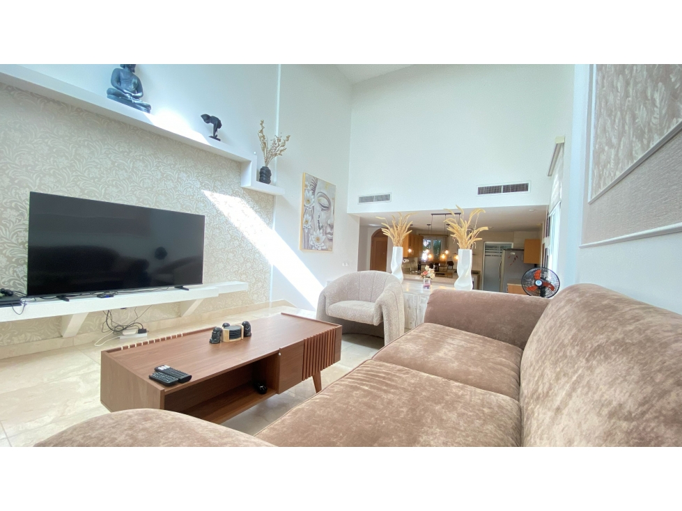 Vendo Hermosa Casa tipo Villa con piscina en Tucan Country Club