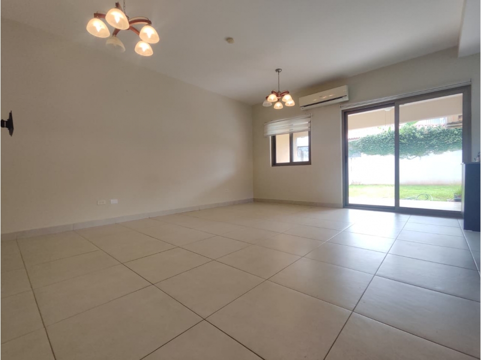 Casa de Esquina en Alquiler en Woodlands, Panamá Pacífico — foto 2