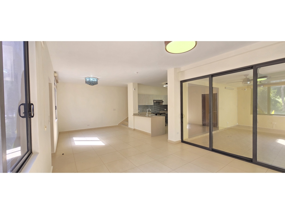 Casa con Paneles Solares en River Valley - Panamá Pacífico — foto 6