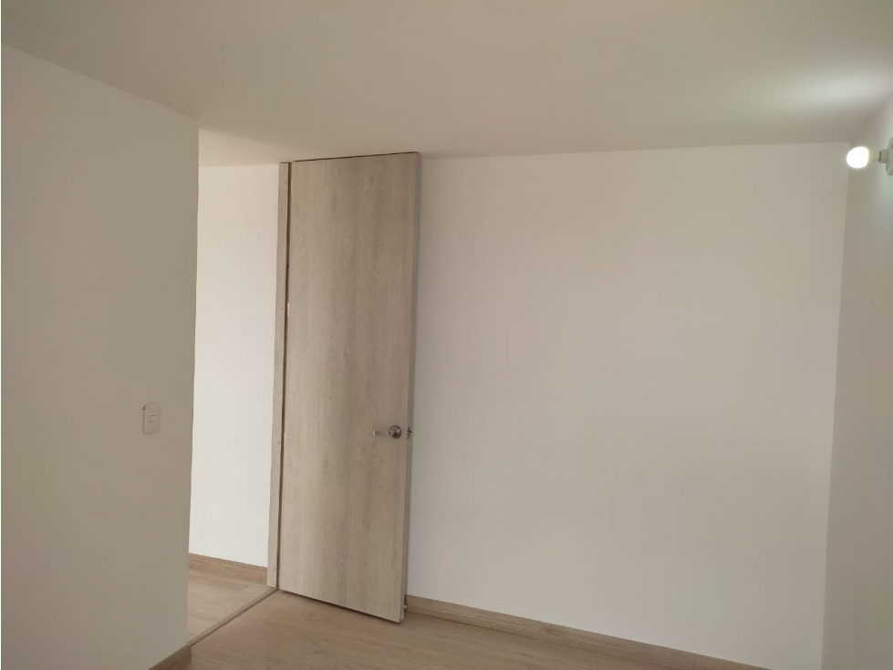 AL LADO DEL CENTRO — foto 3