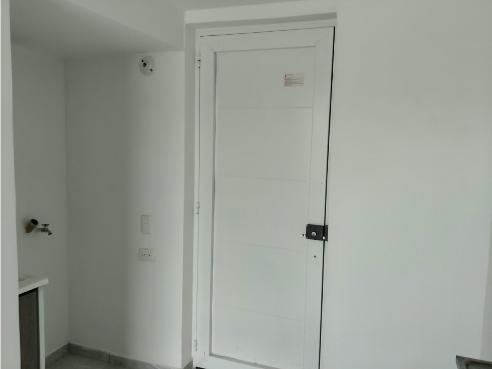APARTAESTUDIO EN ARRIENDO - PUENTE ARANDA