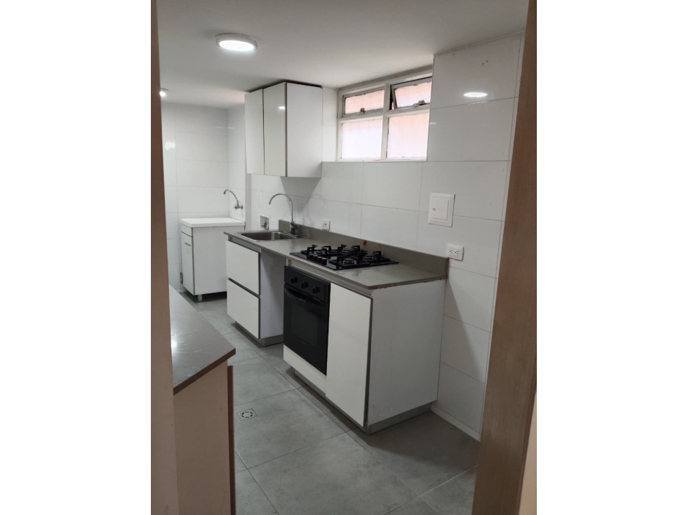 APARTAMENTO EN ARRIENDO - EDIFICIO SANTA FÉ — foto 2