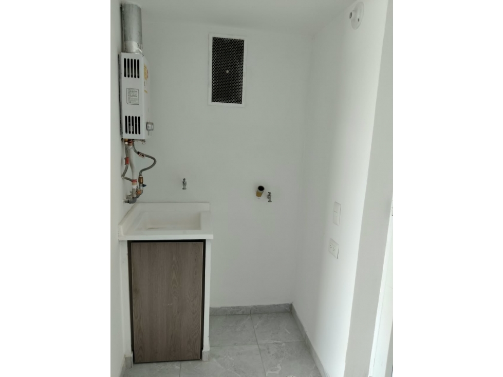 APARTAESTUDIO EN ARRIENDO - PUENTE ARANDA — foto 2