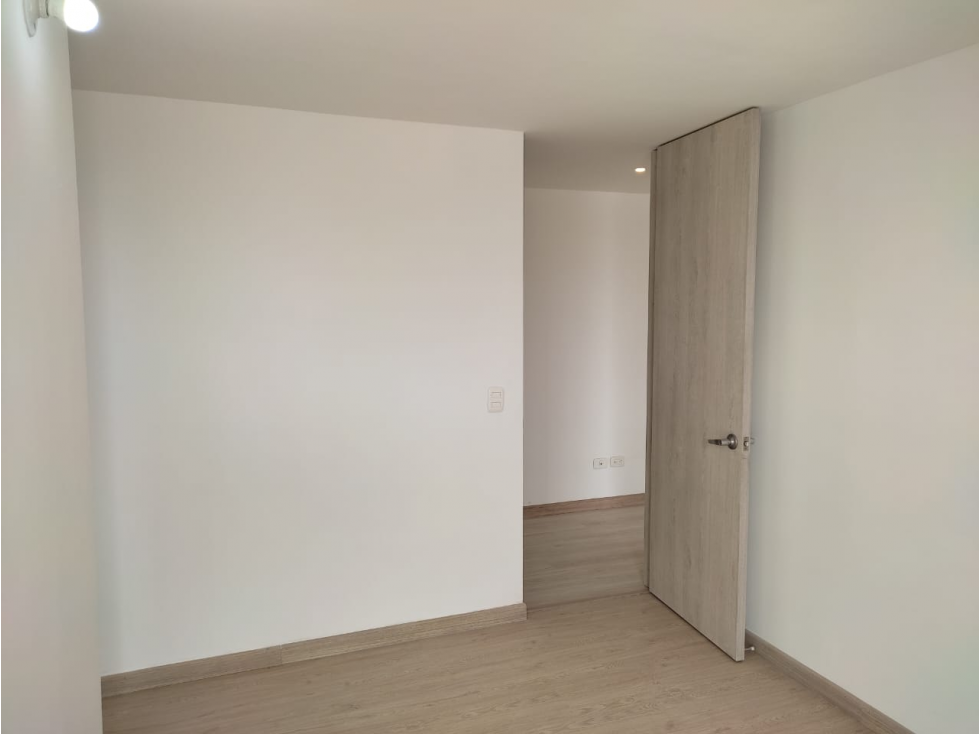 AL LADO DEL CENTRO — foto 5