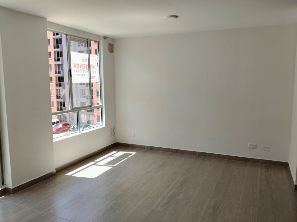 APARTAMENTO EN ARRIENDO - MADRID — foto 3