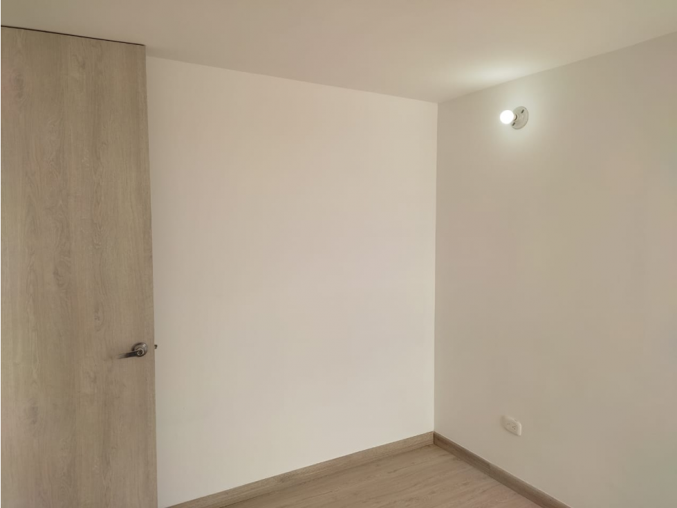AL LADO DEL CENTRO — foto 6
