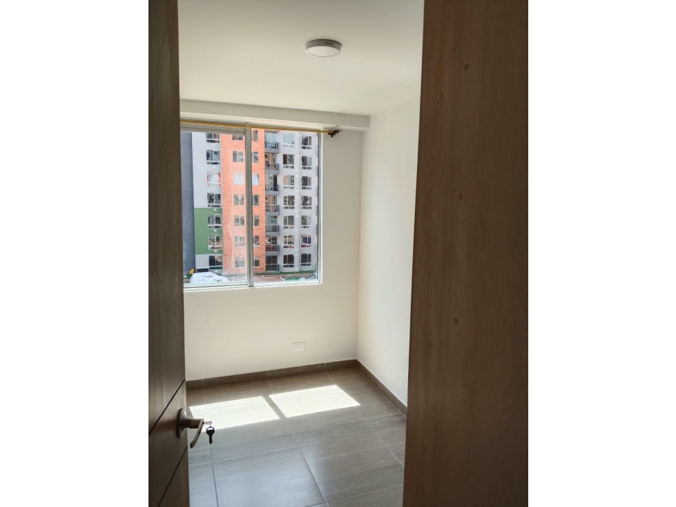 APARTAMENTO EN ARRIENDO - MADRID — foto 5