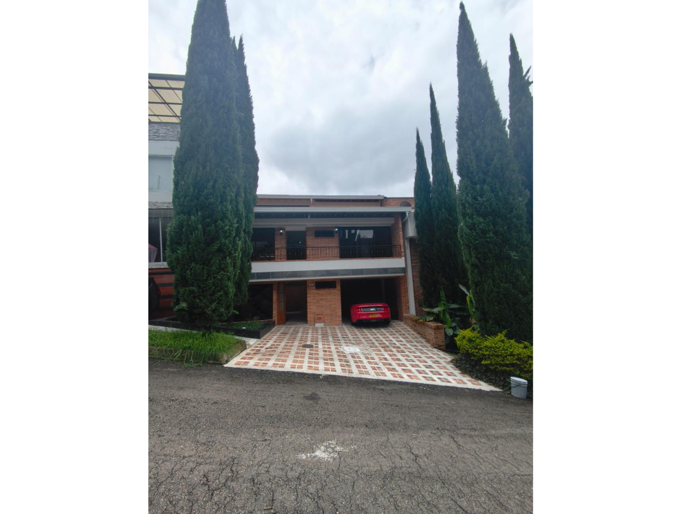 Casa en Venta en Sabaneta Sector La Doctora | en Unidad Cerrada