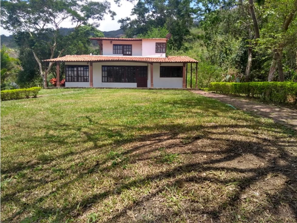 Vendo Casa Campestre en Villeta - 1