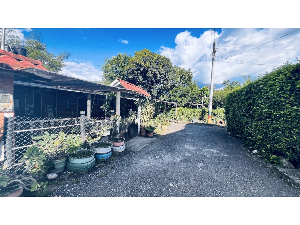 VENDO CASA EN VILLETA