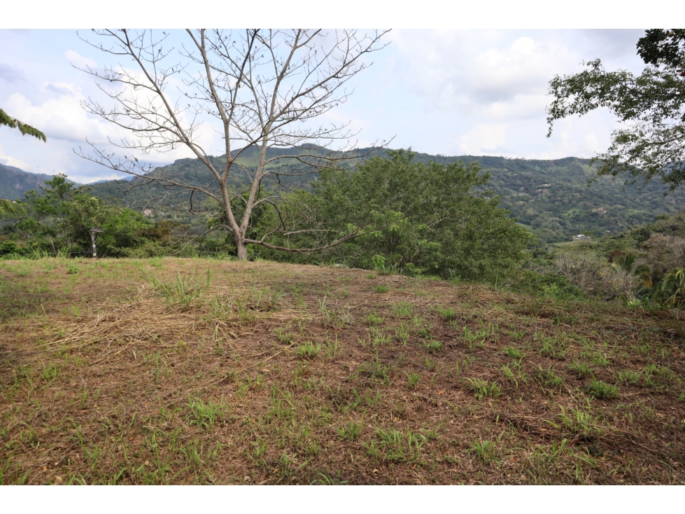VENDO LOTE EN CONDOMINIO EN VILLETA - 1