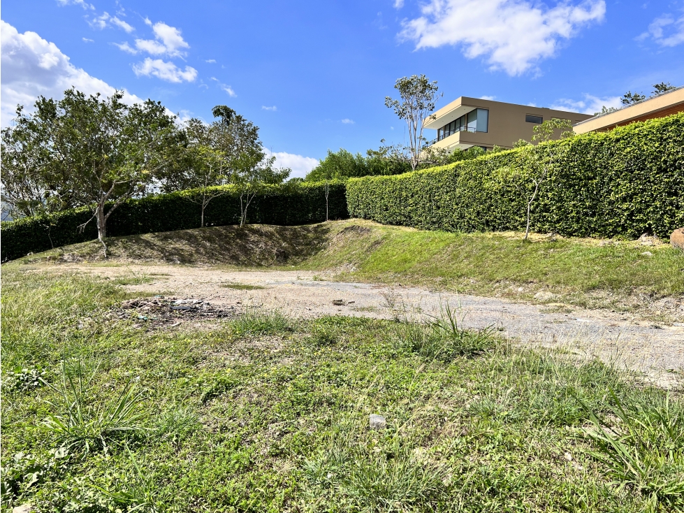 VENDO EXCELENTE LOTE EN CONDOMINIO EN VILLETA - 2