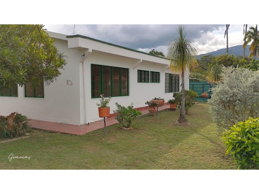 VENDO CASA EN VILLETA