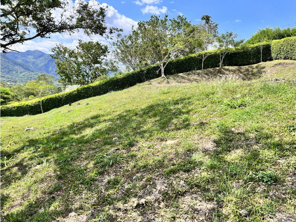 VENDO EXCELENTE LOTE EN CONDOMINIO EN VILLETA - 1