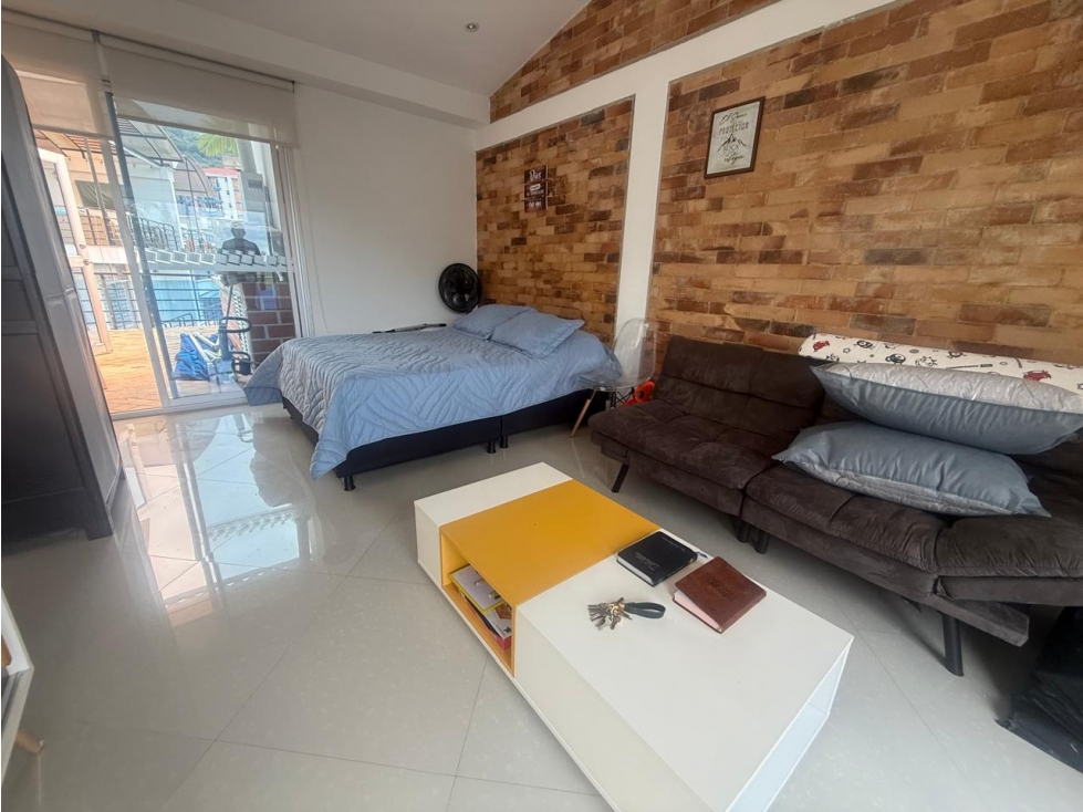 VENDO CASA EN LA VEGA - 6