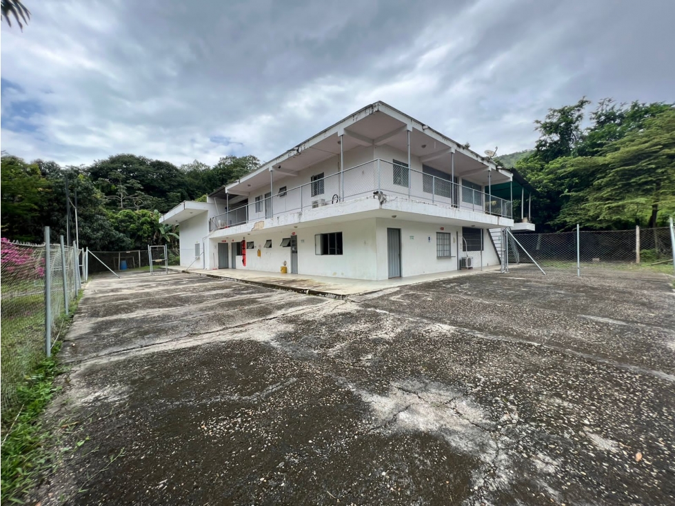 VENDE LOTE PARA DESARROLLO PRODUCTIVO - 1