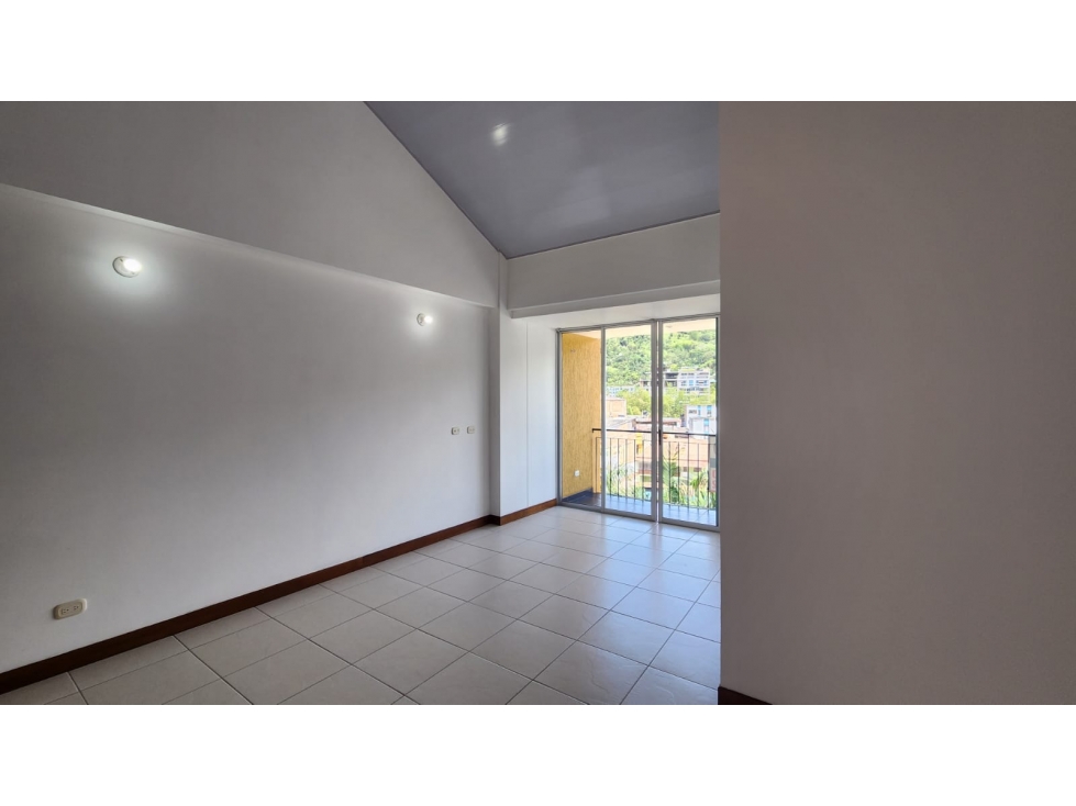 ARRIENDO APARATMENTO LA VEGA - 5