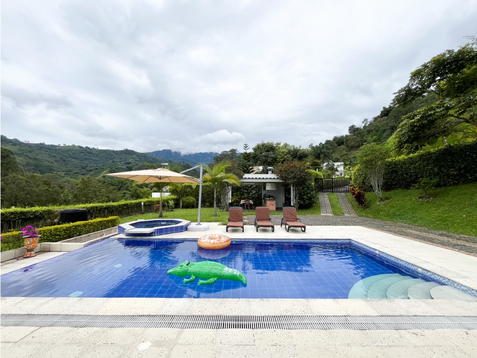 VENDO CASA CAMPESTRE EN CONDOMINIO EN LA VEGA