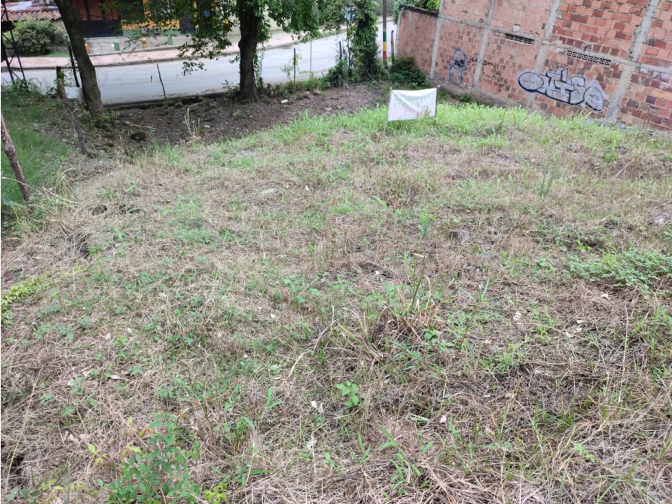 Vende Lote Urbano en Villeta - 4