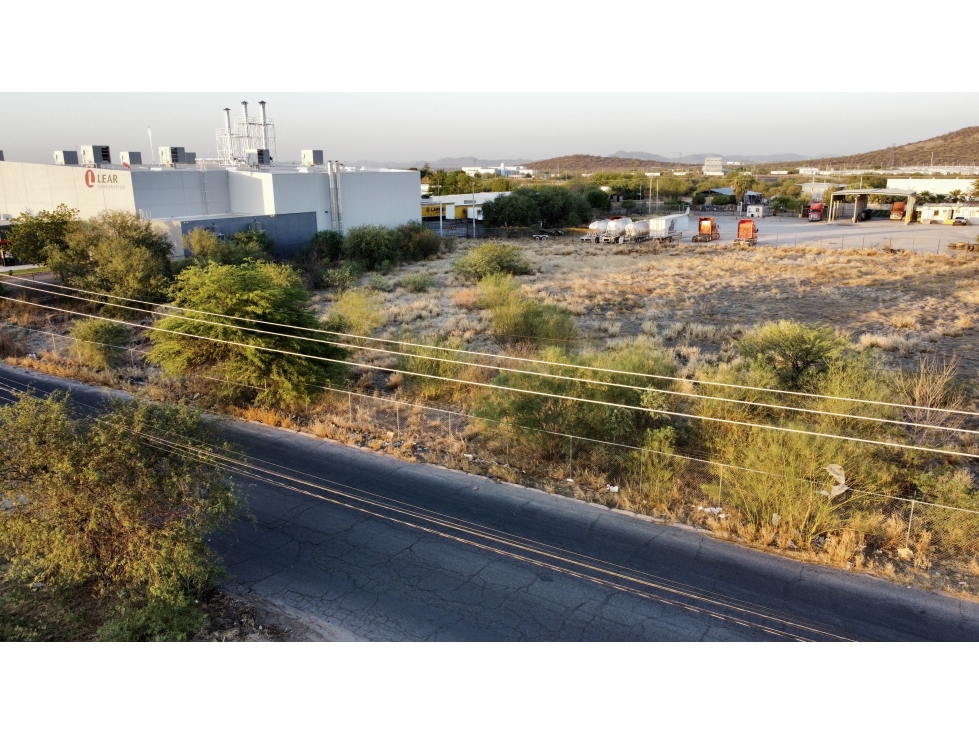 Terreno de 8100 m2 en esquina en Parque Industrial Hermosillo — foto 2