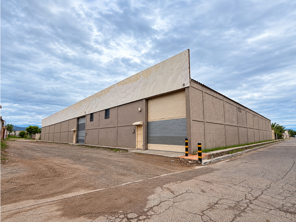 Rento bodega de 1200 m2 Blvd Progreso en Hermosillo Sonora - 1