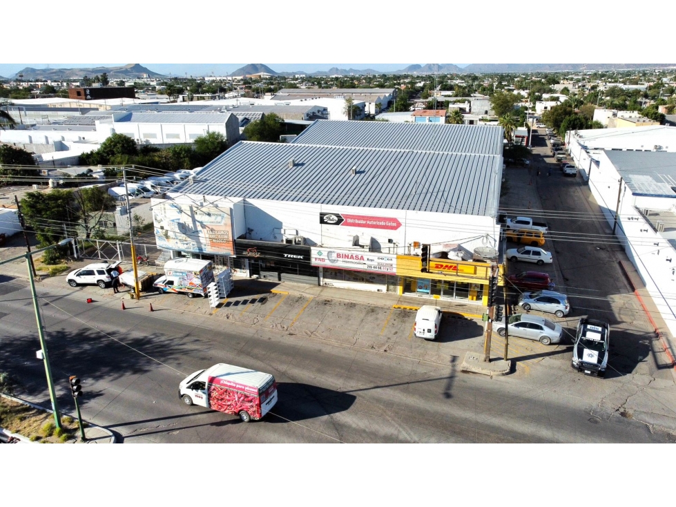 Local comercial con bodega Blvd Luis Encinas en Hermosillo - 2