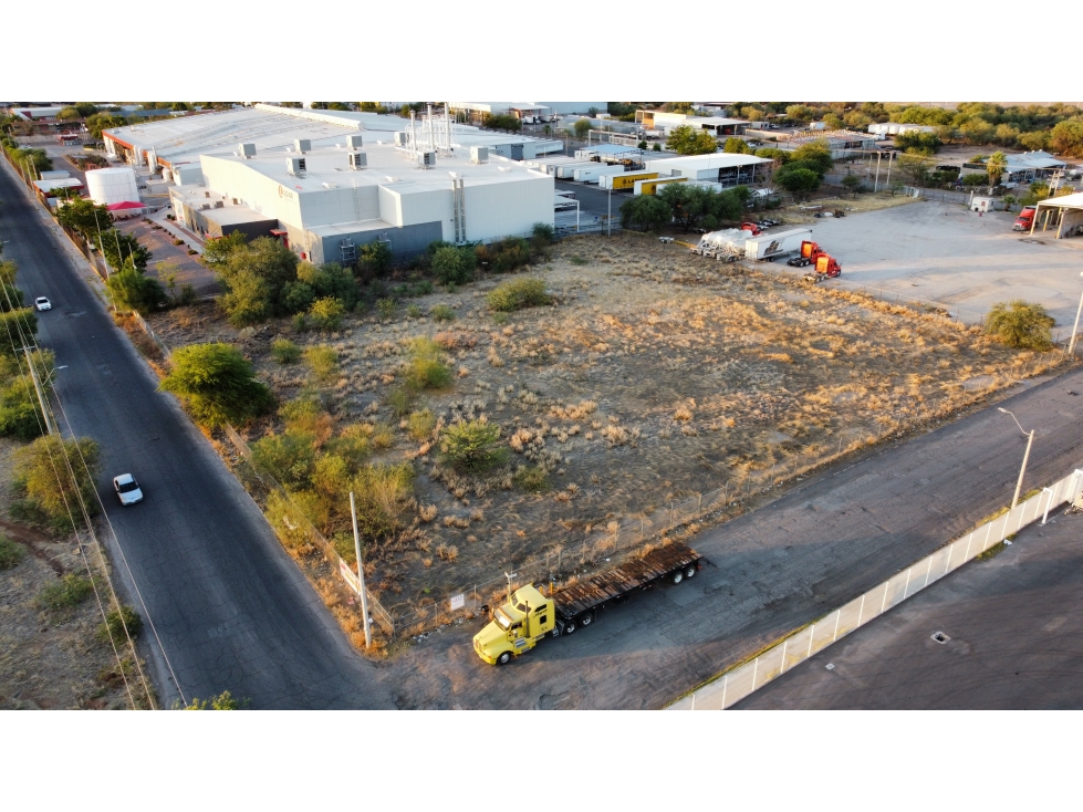Lote industrial 8100 m2 en esquina Parque Industrial Hermosillo Sonora — foto 2