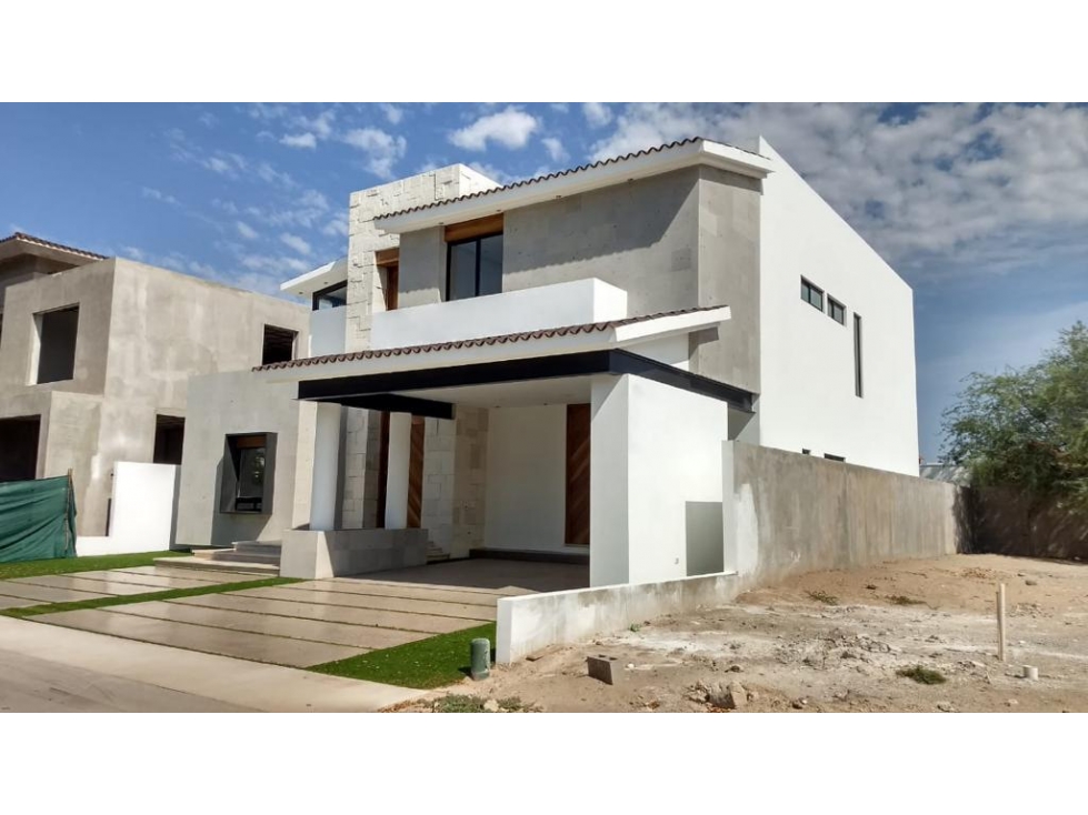 CASA EN VENTA EN LOS LAGOS — foto 3