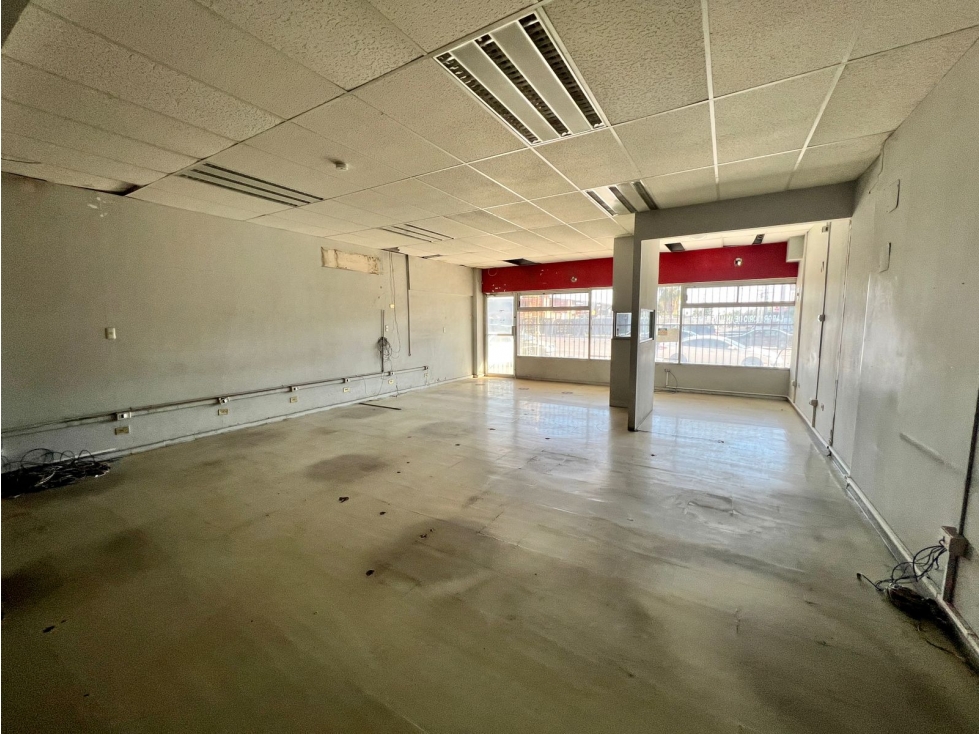 Local comercial con bodega Blvd Luis Encinas en Hermosillo - 5