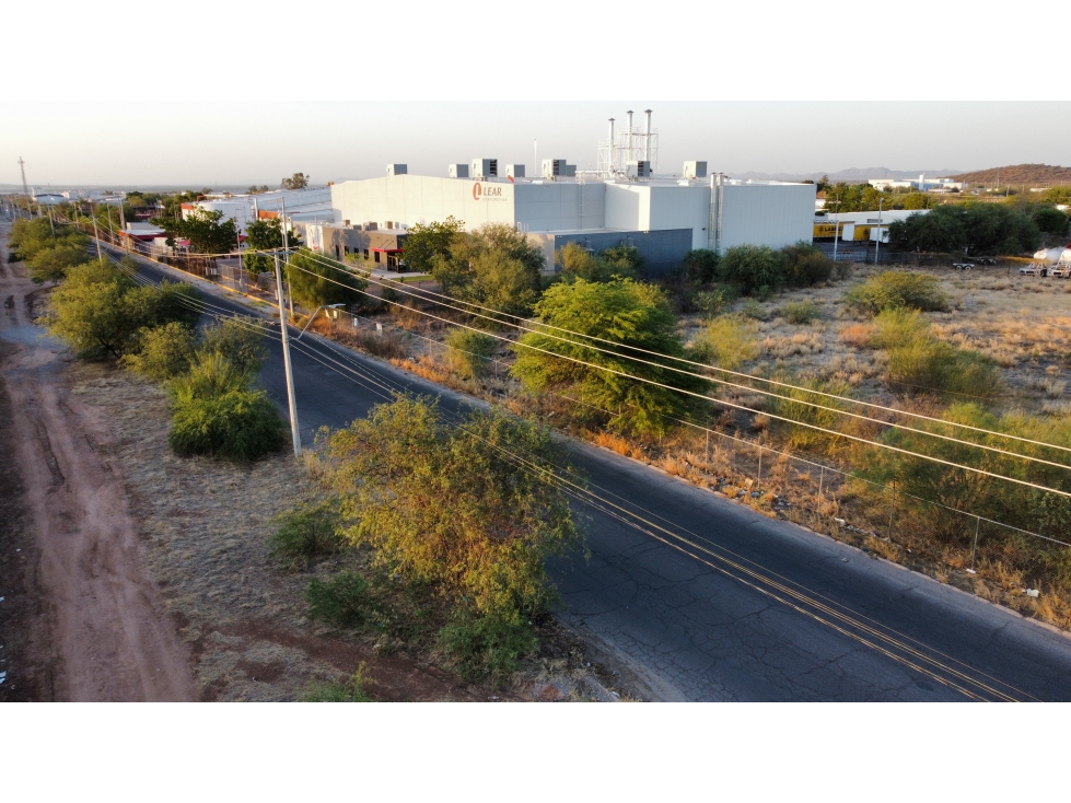 Terreno de 8100 m2 en esquina en Parque Industrial Hermosillo — foto 3