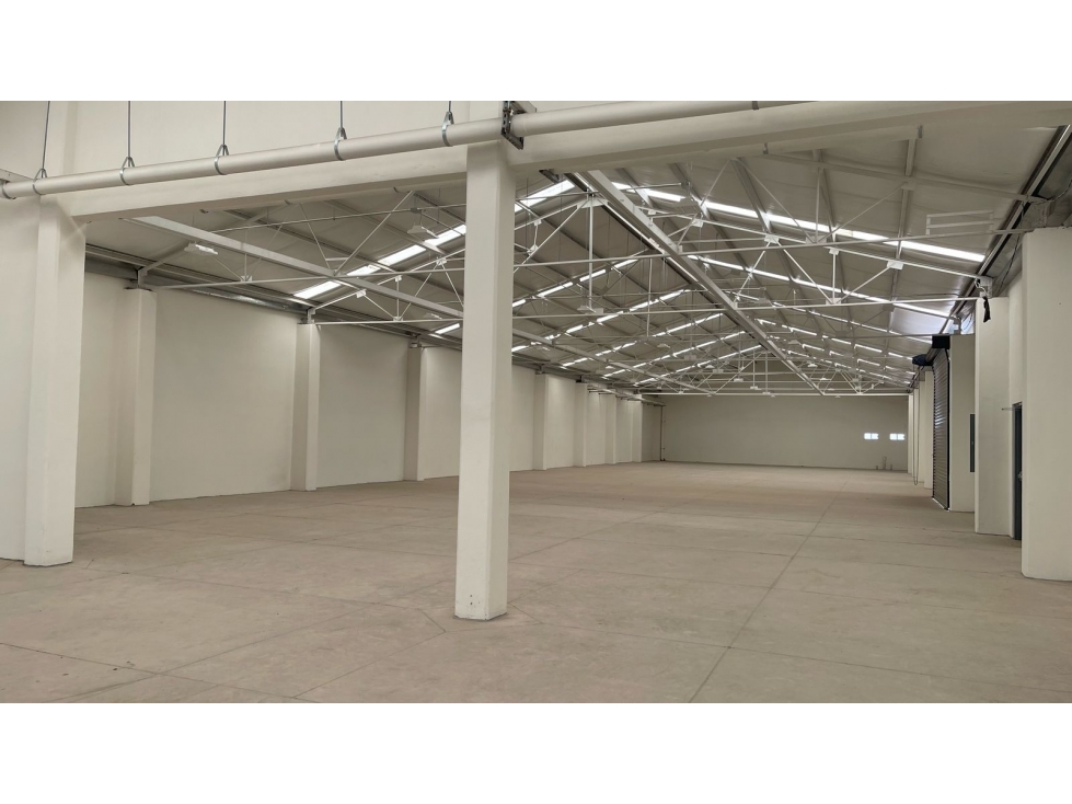 LOCAL COMERCIAL EN RENTA BLVD. JESUS GARCIA MORALES - 6
