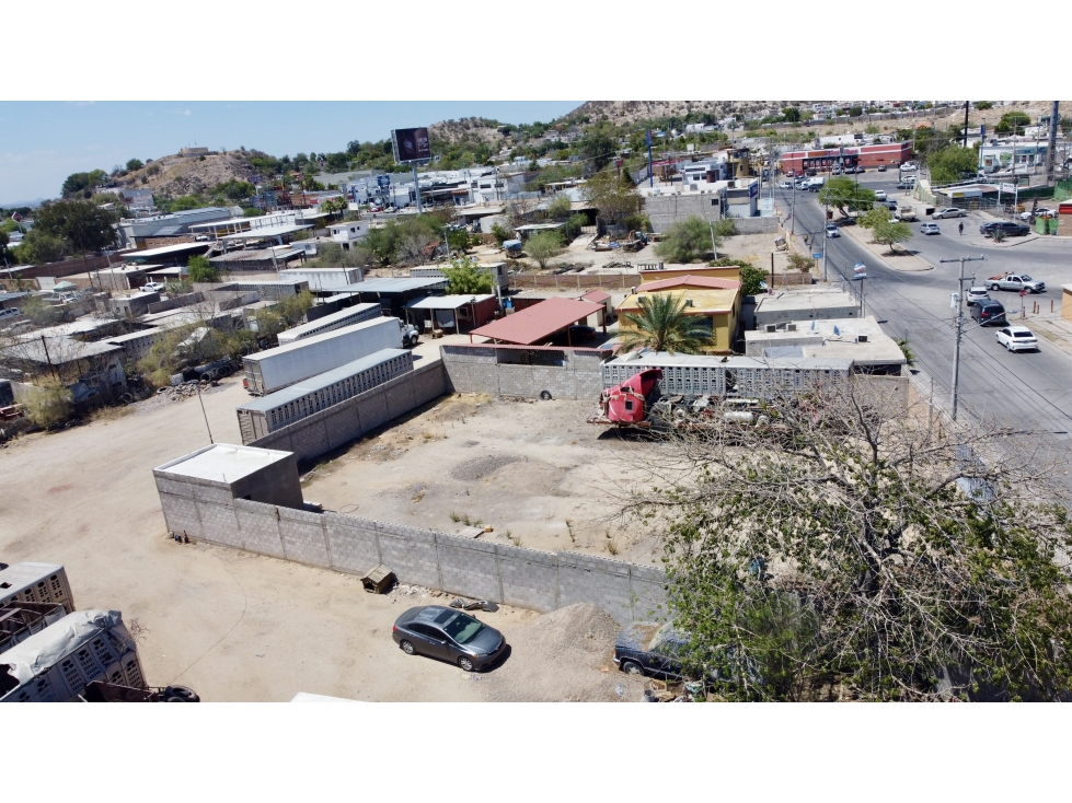 Rento terreno uso mixto de 990 m2 Col Y Griega en Hermosillo - 2