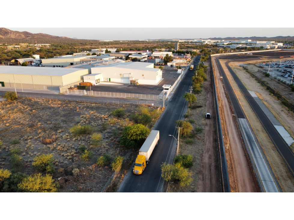 Lote industrial 8100 m2 en esquina Parque Industrial Hermosillo Sonora — foto 4