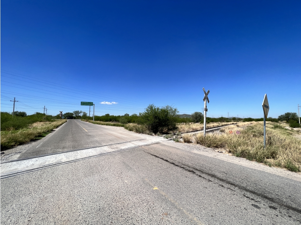Terreno industrial de 185 HAS con vias del tren en Hermosillo — foto 2