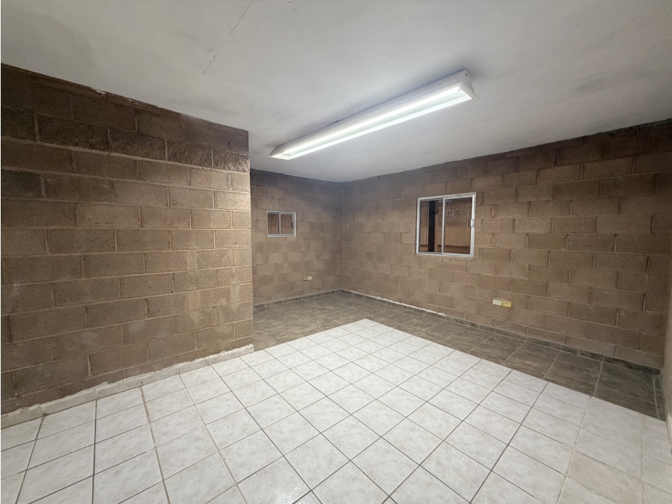 Rento bodega de 1200 m2 Blvd Progreso en Hermosillo Sonora - 3