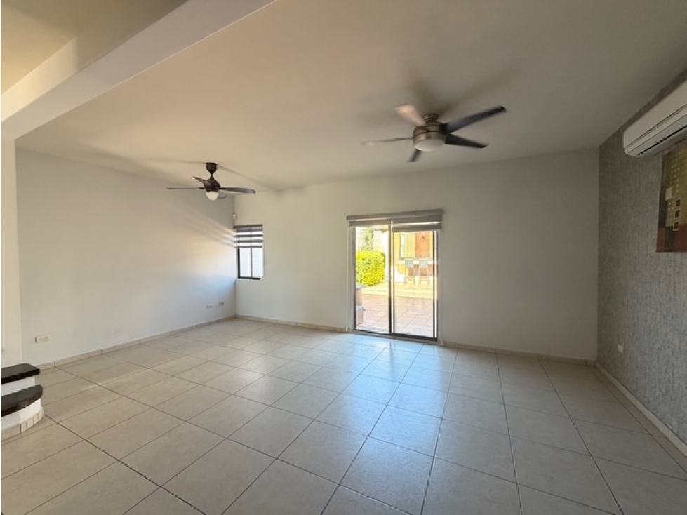 Real de Quiroga Madrigal equipada con amplio patio en Hermosillo — foto 6