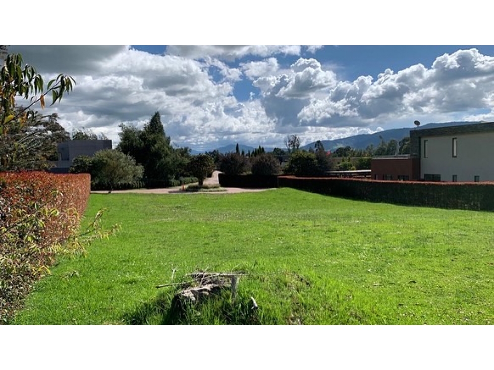 Vendó espectacular lote en KUBIK VERDE!! - 4