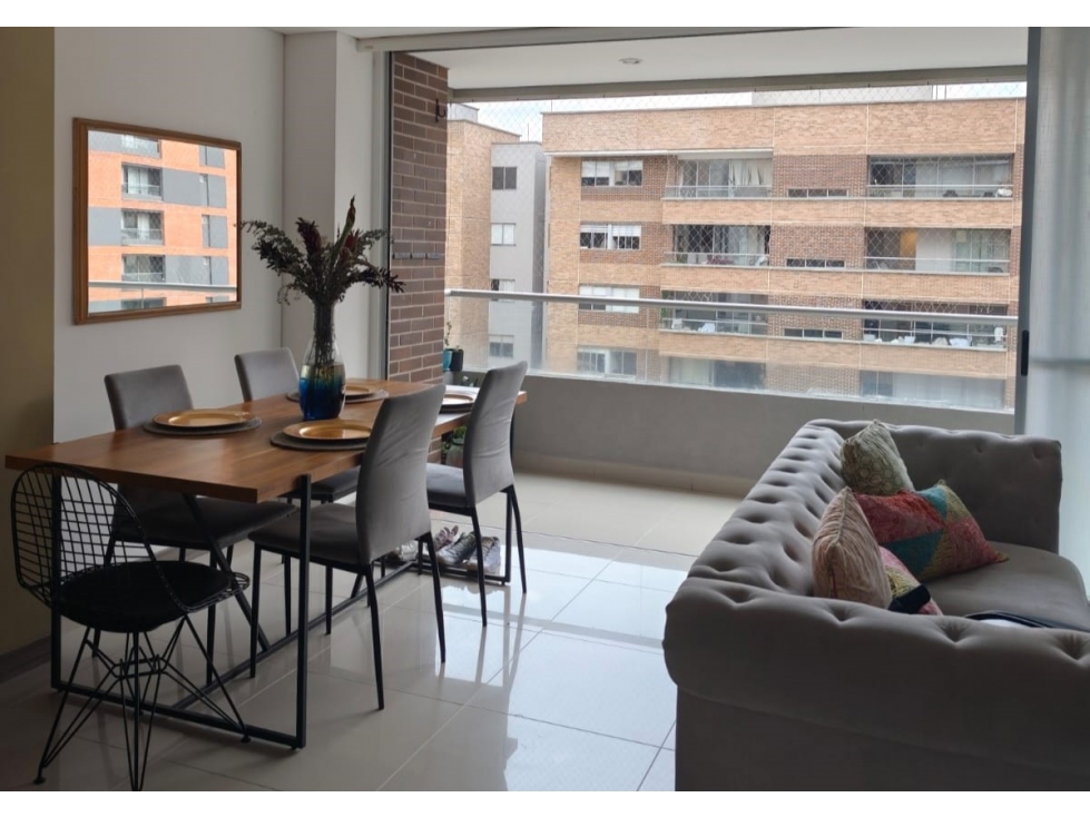 Apartamento en Arriendo Ciudad del Rio, Medellín.