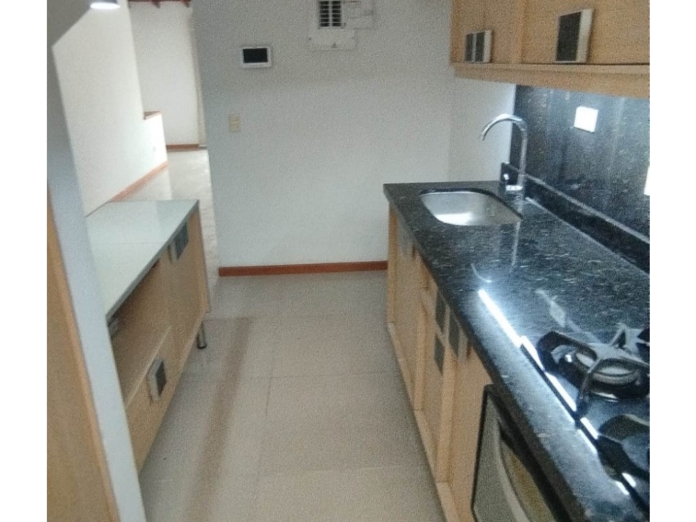 Apartamento en Arriendo Castellana, Medellín. — foto 2